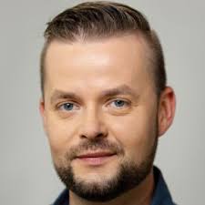 Eddie Rojas (@eddierojas90)