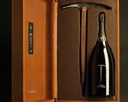 Per fare bella figura quando si parla di vino, spesso ci complichiamo la vita andando in cerca di un vocabolario enologico ricco di parole francesi. Cuvee Des Guides Il Vino Che Nasce Tra I Ghiacciai Ricetta E Cucina
