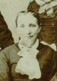 This was my mum, Anna Minchella, (Reale). Does anyone remember her?I would  also like to know more about my grandfather and grandmother