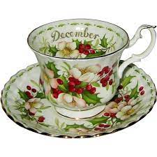 Royal Albert Flower Of The Month December Teacup Set Christmas From Auntyannesattic On Ruby Lane In 2021 Tea Cups Tea Cups Vintage Christmas Tea
