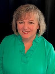 Melinda Chappell's Instagram, Twitter & Facebook