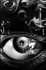 Scene Surrealiste Dans La Maison Du Dr Edwardes Inspiration Andre Breton Collaboration Avec Dali Pour Les Yeux Avec Images Cinema Expressionniste Surrealisme Film Noir