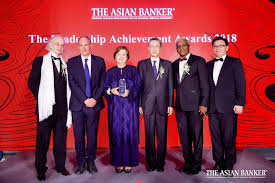 Bu geçiş döneminde hükümete ekonomik ve mali konularda tavsiyelerde. Zeti Akhtar Aziz Receives The William Bill Seidman Award For Lifetime Achievement In Leadership In The Financial Services Industry For 2018 The Asian Banker