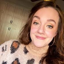 Dana Wessel's Instagram, Twitter & Facebook