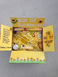 Birthday Gift For Bestie Cutegiftsaesthetic Summer Separate For School Pupils Is This Type Of Cutegiftsaesthetic In 2020 Christmas Gifts For Friends Diy Box Crafts Diy Birthday Gifts