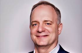 37. John Dillon, Denny's