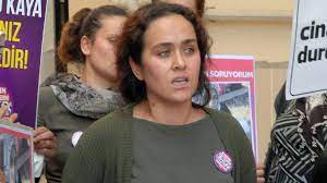 Mutlu kaya, o dönemde hayallerine ulaşmayı beklerken yıllarca onu ısrarlı takip eden, tehdit eden ve şiddet uygulayan eski erkek arkadaşı tarafından başından vuruldu. Anf Femizid In Amed