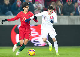 Sebastian szymański (10 mayıs 1999 doğumlu), fc dinamo moskova'da rusya'da orta saha. Polacy Zaczynaja Euro U 21 Z Belgia Faworytami Nie Sa Ale Super Express