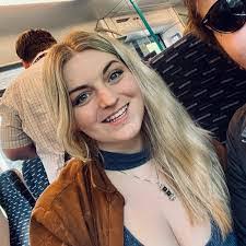 Lana Shaughnessy's Instagram, Twitter & Facebook