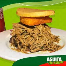 Agüita de Sapo de Carne Mechada