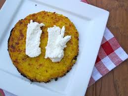 Arepas De Choclo Con Quesito Colombian Corn Cakes With Fresh Cheese Colombian Food Food Colombian Cuisine