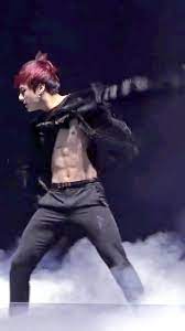 There has been several occasions when his abs were accidentally. Bts Jungkook Impresses Fans Once Again With His Perfect Abs Allkpop Forums