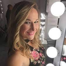 Tracy Holloway's Instagram, Twitter & Facebook