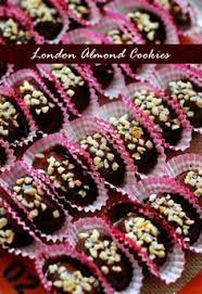 Kalau sebut resepi biskut almond london, jarang orang tak buat untuk menjadi pengisi balang biskut raya di atas meja tetamu kan. Resepi Cara Masak Biskut Almond London Paling Mudah Sedap Dan Ringkas Step By Step Apa Yang Boleh Saya Katakan Kecuali Biskut Almo Resep Resep Biskuit Almond