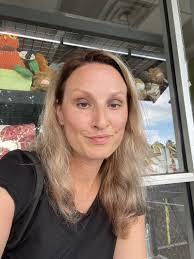 Karen Fruge's Instagram, Twitter & Facebook