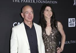 Grab all the details of jeff bezos' girlfriend . Amazon Darbuotojai Kritiskai Vertina Bezoso Pazada Kovai Su Klimato Kaita Skirti Milijardus Lrt