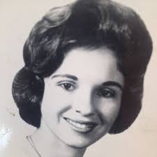 Amazing' connection: After 50 years searching for her father, Rhode Island  woman is united with S.I. sister she never knew