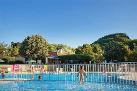 camping indigo royat auvergne royat zwembad goede reviews dichtbij clermond ferrand camping auvergne frankrijk