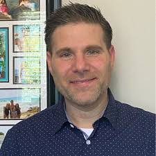 Chad Easterling's Instagram, Twitter & Facebook