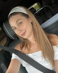 Madisson Hausburg (@madissonhaus) • Instagram photos and videos