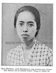 Namanya menjadi viral di media sosial setelah amalia membagikan kisahnya di laman facebook. Dokter Wanita Indonesia Pertama Berita Ini Diterbitkan Tahun 1939 Info Berita Baru Terbaik Indonesia Tokoh Sejarah Buku Sejarah