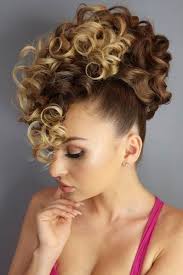 And just like styles himself, his hair has gone through several changes since he entered the spotlight on the the x factor uk in 2010. 9 Tips To Make Your Curly Hairstyles Like Celebrities My Stylish Zoo