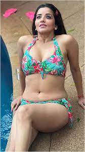 Akshara singh bikini photo