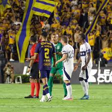 Expulsan a Nahuel Guzmán por empujar a árbitro en Leagues Cup