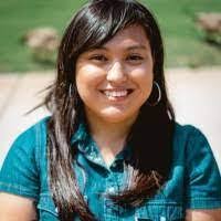 Beatriz Travis's Instagram, Twitter & Facebook