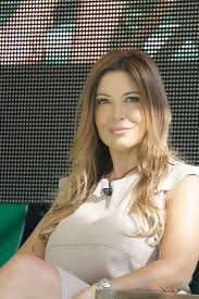 È la denuncia di selvaggia lucarelli , che per il tampone mancato al figlio ha dato la colpa alle migliaia di . Selvaggia Lucarelli Elena Torre Flickr