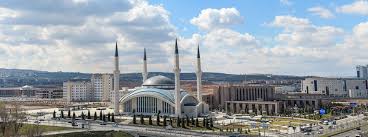 Diyanet i̇şleri başkanlığı, başbakanlığa bağlı bir kuruluş olup, başbakanın teklifiyle cumhurbaşkanı tarafından tayin edilir. Dunden Bugune Diyanet Isleri Baskanligi