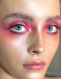 En Guzel Pembe Goz Fari Renkleri 2019 2020 Trendler Ve Moda Goz Fari Far Pembe