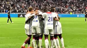 Das französische erstligaspiel zwischen olympique lyon und olympique marseille ist nach einem flaschenwurf auf gästespieler dimitri payet . Lyon Marsilya Yi 4 Ledi Ozet Bein Sports Turkiye Beinsports Com Tr