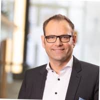 Von altersvorsorge über girokonto bis versicherung: Daniel Averesch Bereichsleiter Privatkunden Sud Volksbank Munsterland Nord Eg Linkedin