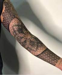 99 Gueri Par Tamara Lee Consultez Son Instagram Pour Des Idees Email Tamaraleetatt Mandala Tattoo Sleeve Geometric Sleeve Tattoo Flower Of Life Pattern