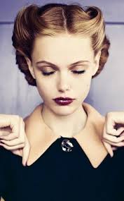 Google Image Result For Http Mediumhairstyleupdate Com Wp Content Uploads 2012 08 1930s Hairstyles3 Jpg Retro Hairstyles Vintage Hairstyles Hair Styles