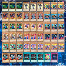 This deck is the tcg equivalent of structure deck: Toon Maximillion Pegasus Deck Core 53 Karten Elfenzwillinge Uvm