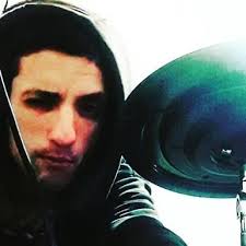 Hello Dear Nerdz! Im asking for some help, im struggling with fills and  speed for mainly brutal death metal. Im a self taught drummer for 1.5 years  now and try to practice