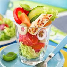 Verrine De Crudites Du Soleil Verrine De Crudites Alimentation Nourriture Delicieuse