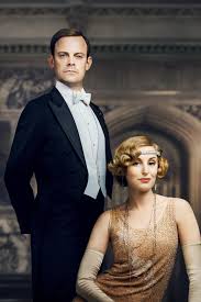 Downton abbey details the trials and tribulations of a family of nobility living on an estate called downton abbey, run by matriarch violet crawley, her son robert crawley, and his american wife, cora. Downton Abbey 2 Weiterer Film Ist In Planung Vogue Germany