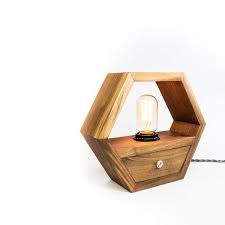 In this huge and complex collection of lamps, pendants, chandeliers and all sorts of fixtures, finding the one that bests suits your needs and preferences is an almost impossible task. 34 Wood Lamps You Ll Want To Diy Immediately Makely