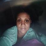 Elena Squire's Instagram, Twitter & Facebook