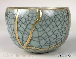 Kintsugi Art Gift Gallery Made With The Traditional Process Of Gold Joinetry Effect Pottery Repair Kintsugi Kintsugi Pottery Kintsugi Kintsukuroi