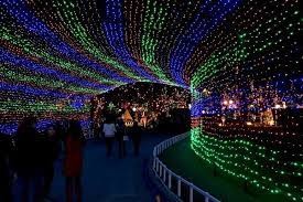 Based on a 5 year average and a race date of november 26th, clinton, ia can expect temperatures between 31℉ and 43℉ with humidity around 84% and precipitation of 0.31. The Best Christmas Light Displays In Every State Austin Trail Of Lights