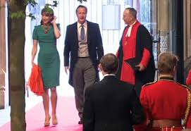 There are 546 coral dress hat for sale on etsy, and they cost $34.52 on average. Royal Wedding Guests Style Queens And Court Jesters Daily Mail Online