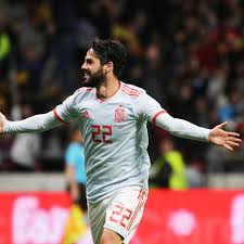 Real madrid coach santiago solari has left the door open to a january exit for isco. Spanien Siegt 6 1 Gegen Argentinien Isco Uberragt Alle Stern De