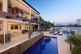 Riverview Fantastic Waterfront Mansion Gold Coast Waterfront Qld Accommodation Holiday Rental Surfers Paradise Holiday Accommodation