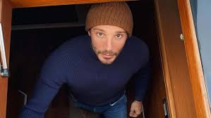 Occasione unica questa per non perdere neanche un solo istante di stasera tutto è possibile 2019. Il Dramma Di Stefano De Martino Ecco Cosa E Successo Nel 2015
