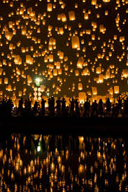 Romantic New Year S Eve Vacations Festivals Around The World Sky Lanterns Romantic Getaways