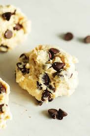 This mousse is similar to no carb cheesecake, but has no eggs and thus does not require baking. Edible Keto Cookie Dough Low Carb With Jennifer